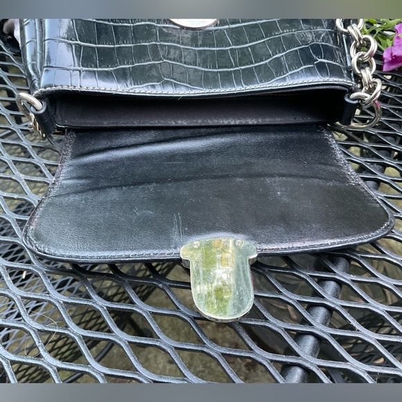 Adorable Black Shiny Silver Hardware & Chain Alligator Texture Bag! - Picture 10 of 16